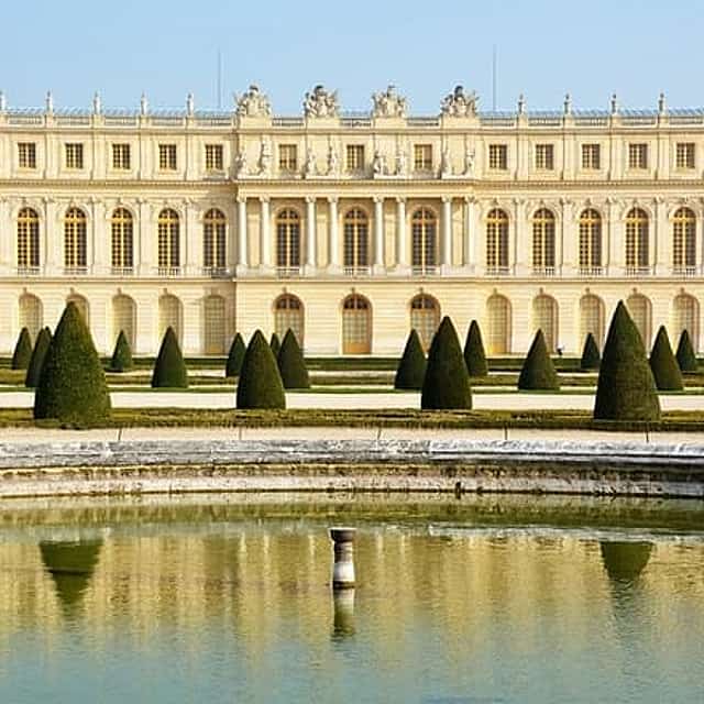 Versailles, Eiffel,Summit Cruise & Wine Tasting with CDG Transfer
