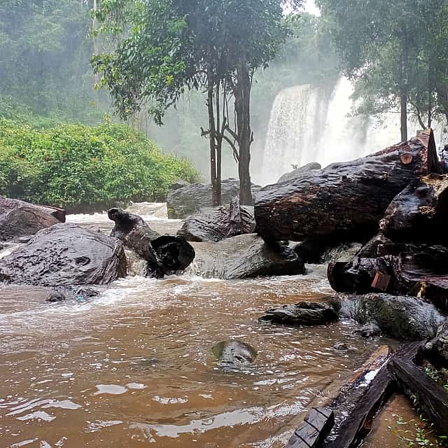 Private One Day Trip to Kulen Mountain and Kompong Khleang
