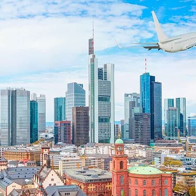 Private transfer: Berlin to Frankfurt with 2h for sightseeing