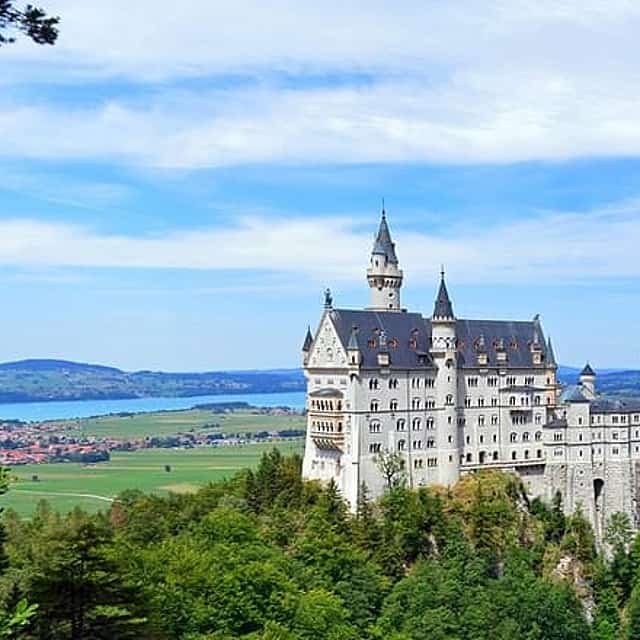 VIP Excursion d'une journée Neuschwanstein, Linderhof et Grotte au départ de Munich