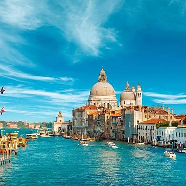 Minicruise from Railway to San Marco with guide