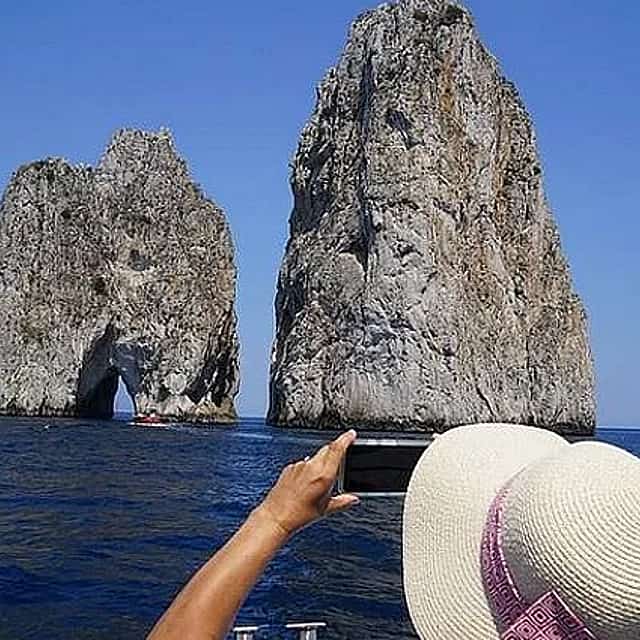 Descubre Capri y la Costa de Sorrento desde Nápoles.
