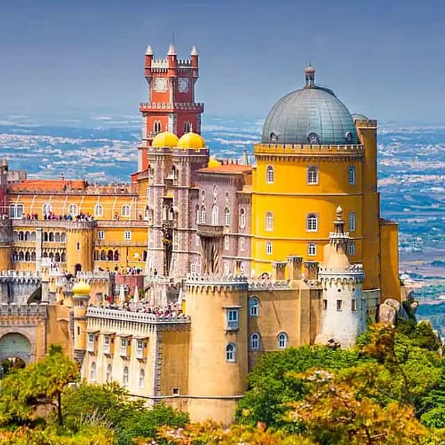 Sintra & Cascais Coast: Full-Day Private Guided Tour from Lisbon