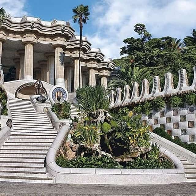Private Full Day Barcelona City and la Roca village Tour