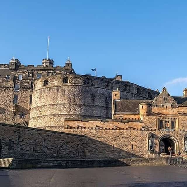 Guided Old Town Walking Tour in Edinburgh