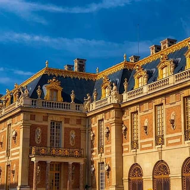 Full Day Paris Private Tour with Pick up from CDG Orly Airport