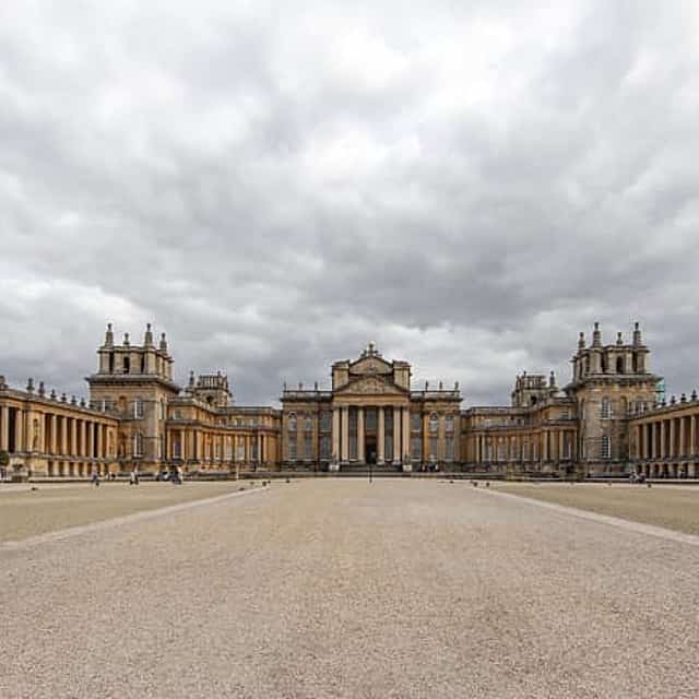 Cotswold, Oxford & Blenheim Palace Private Tour including Pass