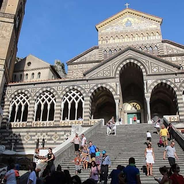 Private & exclusive tour in Amalfi Coast like a local:hightlight and hidden gems