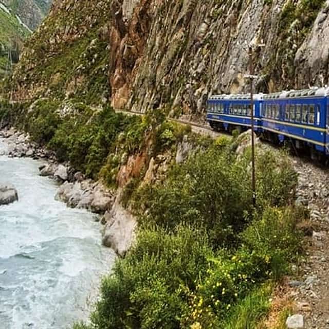 Machu Picchu Luxury Tour - Train Hiram Bingham