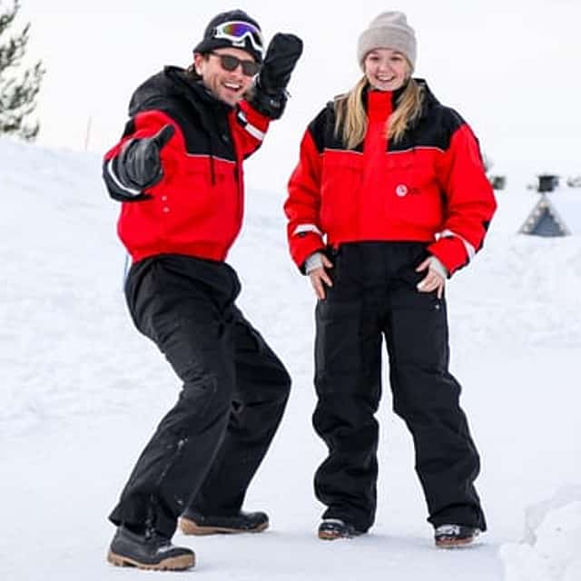 Warm winter clothing rental (a week), Levi
