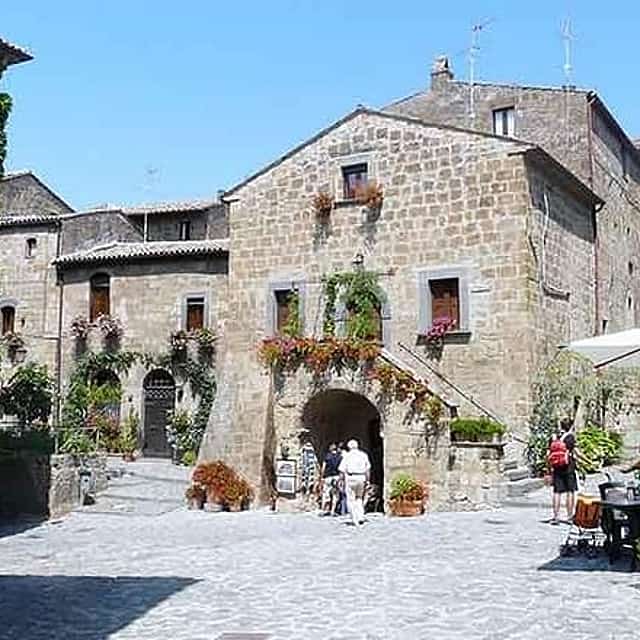 Orvieto and Civita di Bagnoregio Day Tour from Civitavecchia Port