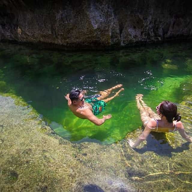 Nusa Penida: Full-Day Private Kelingking and West Beach Tour from Bali