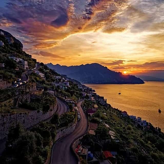 Private day trip: Naples to Pompei, Conca dei Marini and back