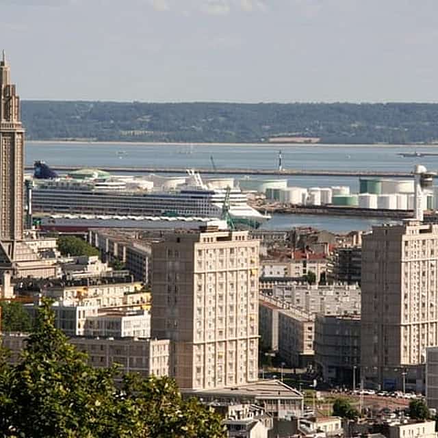 Privé transfer van Brussel naar Le Havre, 2 uur stop in Etretat.