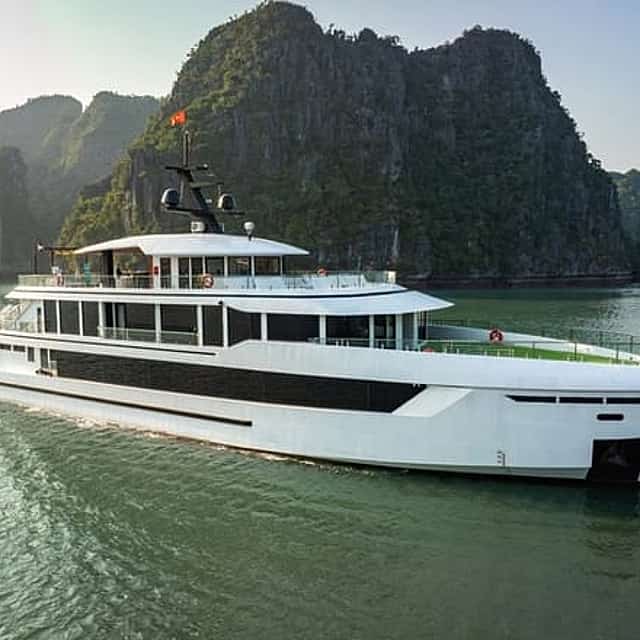 The Most Luxury Day Dour from Hanoi to Halong Bay Full Inclusives