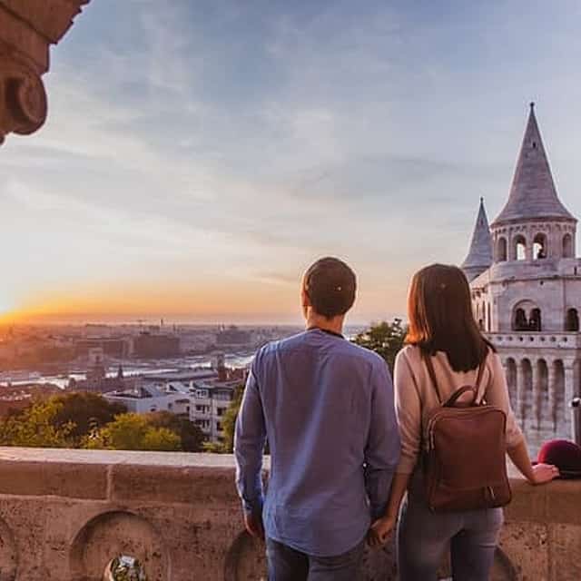 Private Transfer from Venice to Budapest with 2h Sightseeing