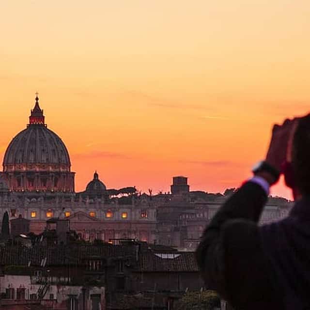 Best of Rome by Night Private Sightseeing Chauffeured Tour | pick up/Drop off