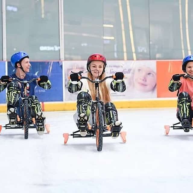Dubai Ice Rink Admission Ticket