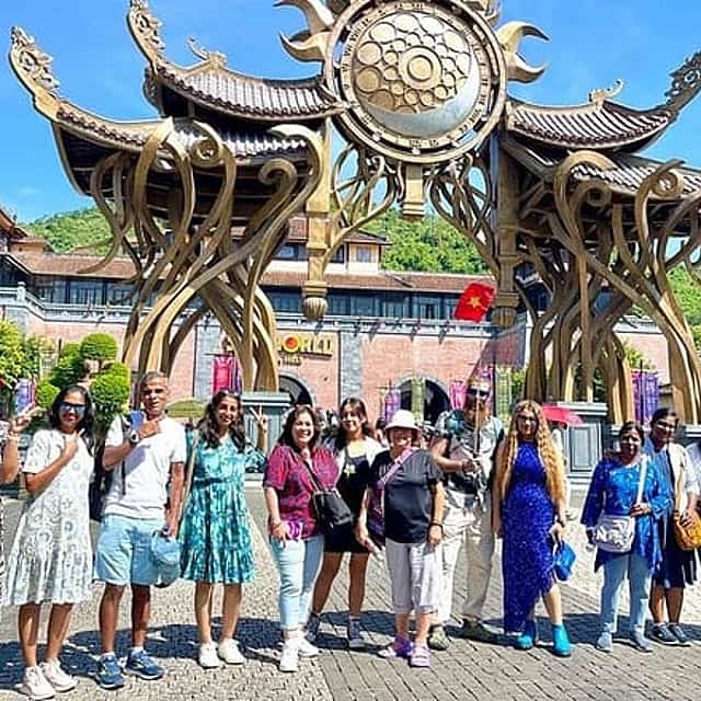 Small-Group Deluxe Tour: Ba Na Hills and Golden Bridge Experience