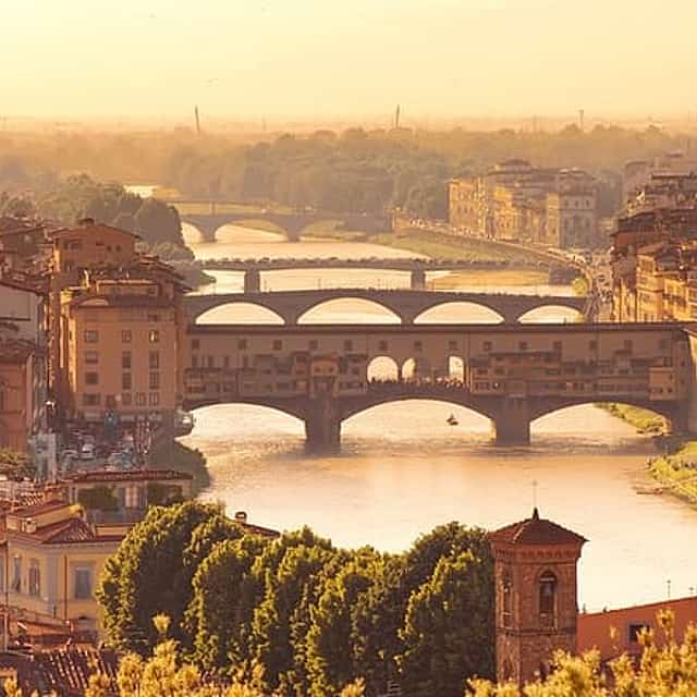 Private direct transfer from Venice to Florence in a private car