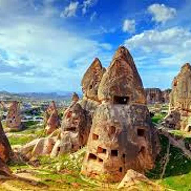 Tour Rouge : Découvrez les points forts de la Cappadoce avec un guide local
