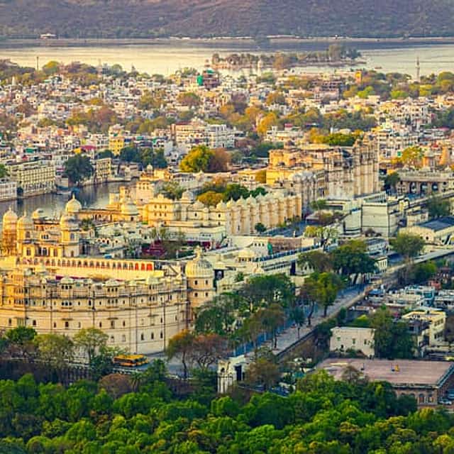 4-Day Private Udaipur & Kumbhalgarh Tour