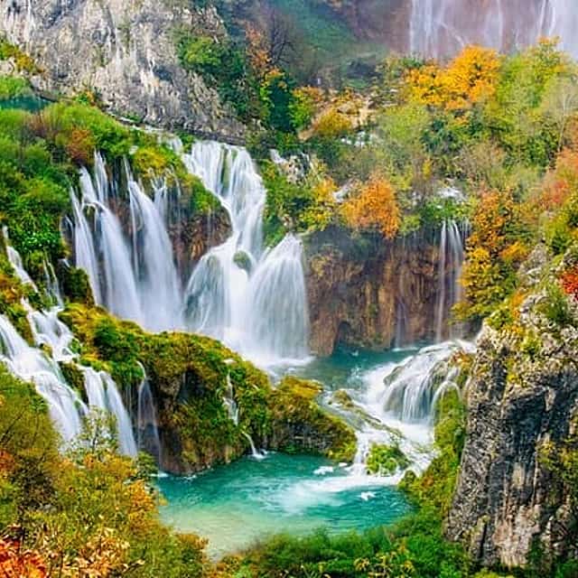 Özel Zadar'dan Plitvice Gölleri Parkı'na Günübirlik Tur, Yerel Sürücü