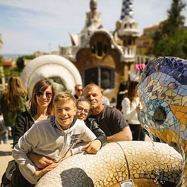 Barcelona: 2 días Gaudí, Sagrada Familia, Montserrat y Bodega