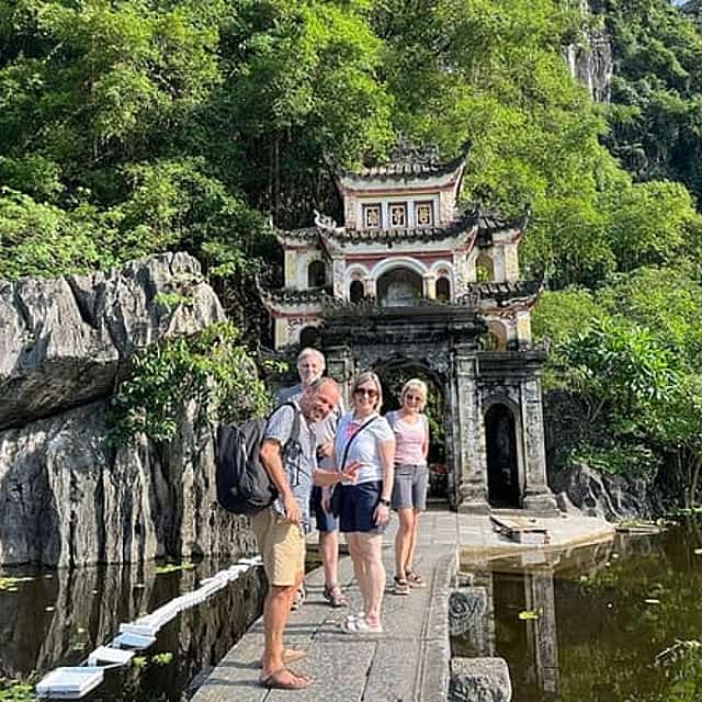 Luxury Private Tour From Hanoi: Trang An, Bich Dong & Mua Caves