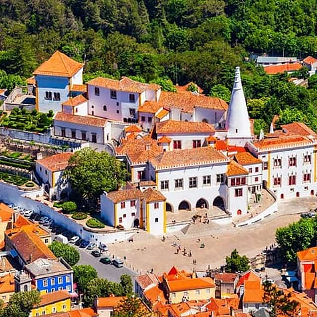 Sintra Scavenger Hunt & Highlights Self-Guided Walking Tour
