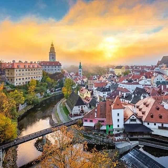 Día completo en Cesky Krumlov desde Praga en inglés con guía local
