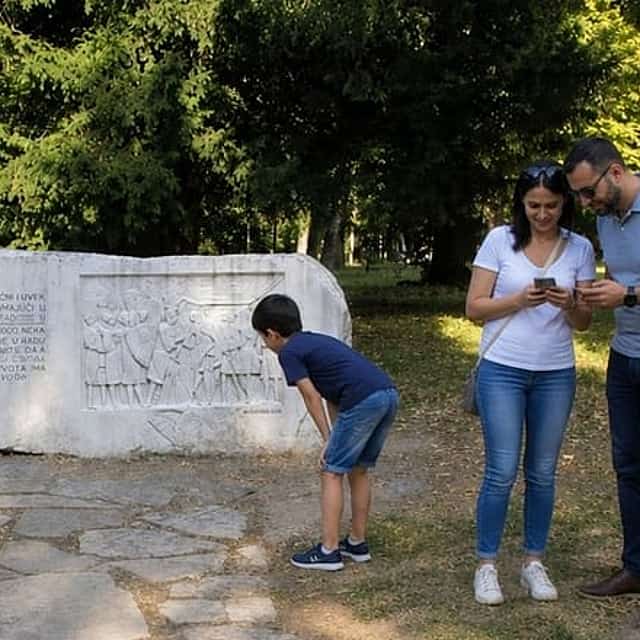 Belgrade Scavenger Hunt & Highlights Self-Guided Walking Tour