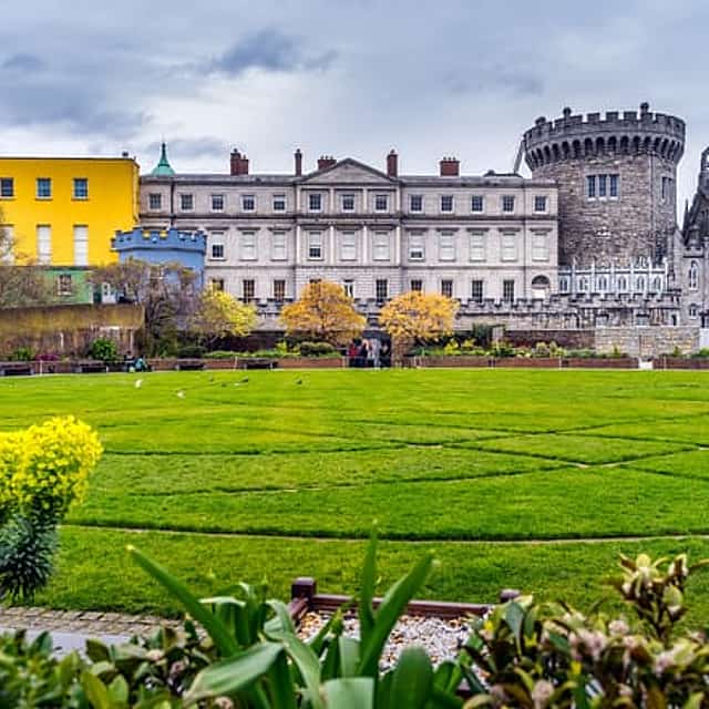 2Hour: Book of Kells, Dublin Castle, Christ Church Cathedral Tour - English