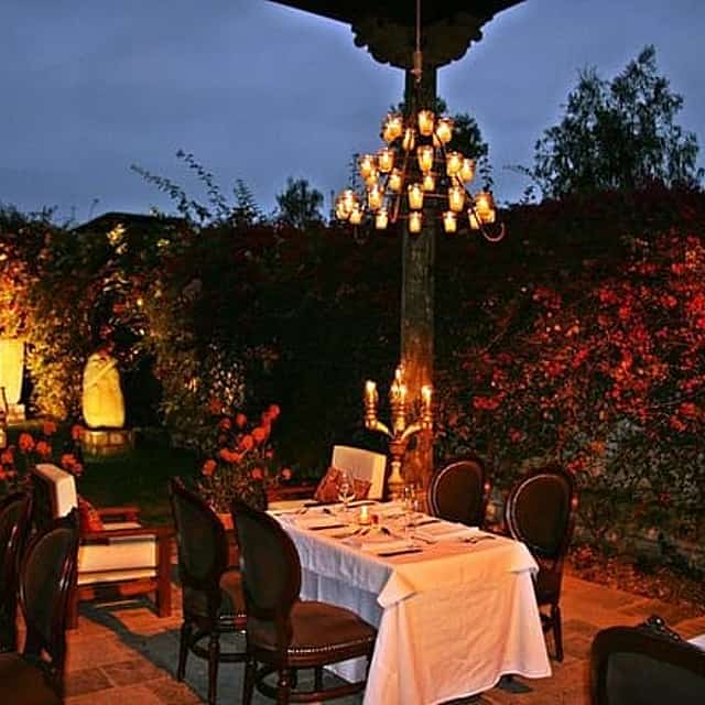 Experience Lima: Gastronomic Evening and Guided tour at Larco Museum