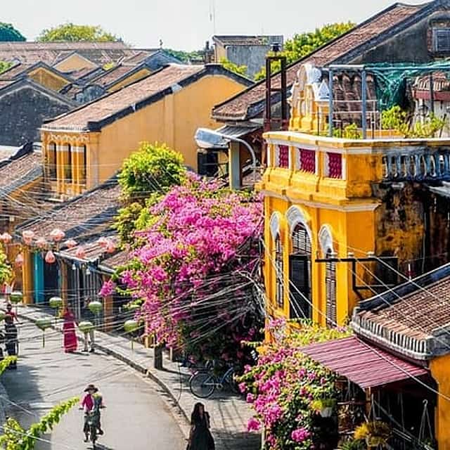 Private Trip To Marble Mountains & Hoi An Town From Danang