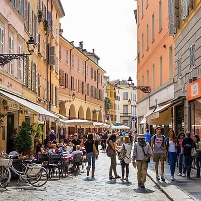 Dreams & Echoes: Pompeii, Sorrento & Positano