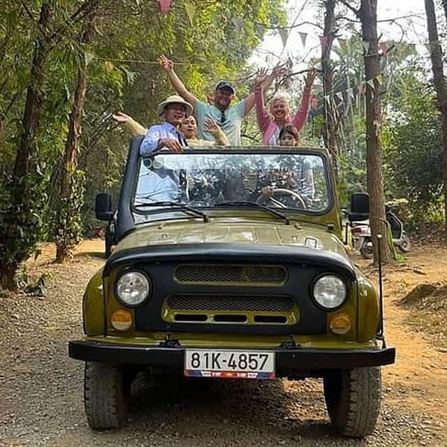 Full-Day Trip to Duong Lam Ancient Village With Jeep & Daily Life