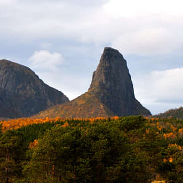 Hamarøyskaftet - Guided Climb in Northern Norway