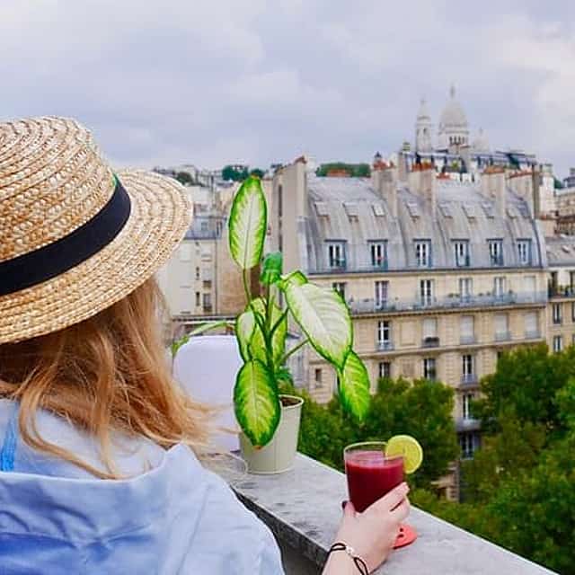 Private Giverny and Montmartre Tour with Pickup