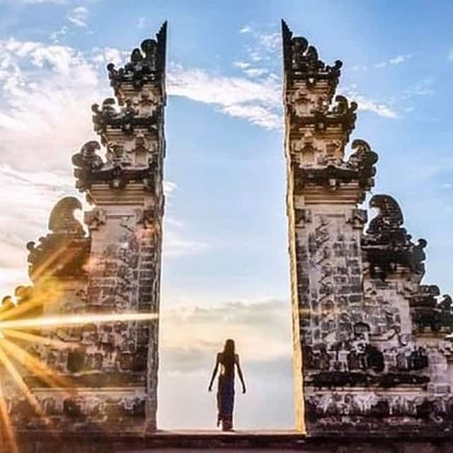 Gates of Heaven Temple and Blue Lagoon Snorkeling with All-inclusive