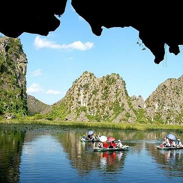 Small-Group Hoa Lu - Tam Coc Day Tour from Hanoi