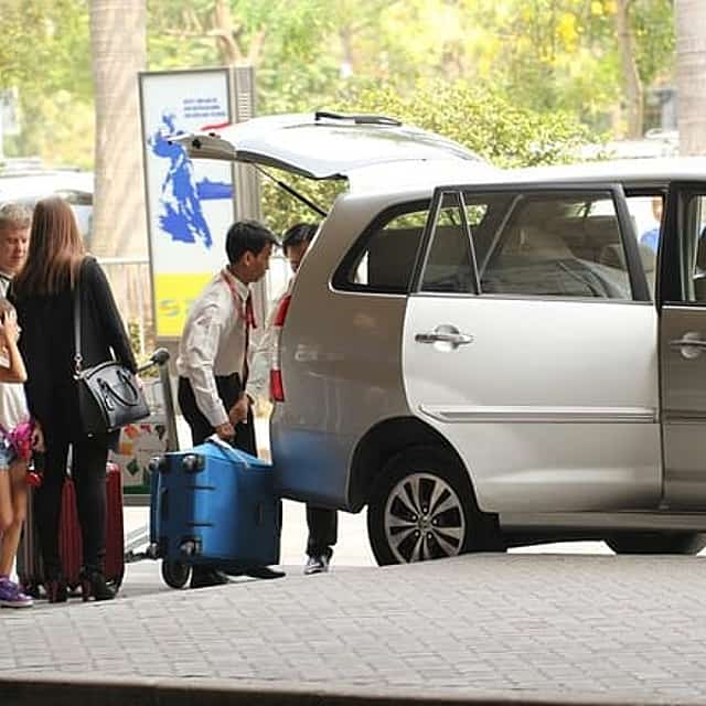 Private Hanoi Airport Transfer (4-7-16 Seats on Request)