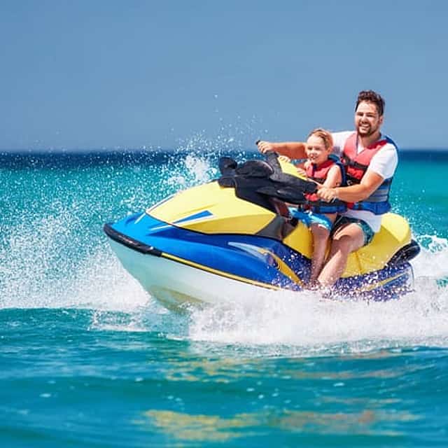 Jet Ski a Dubai Marina - Esperienza Emozionante (60 Minuti)