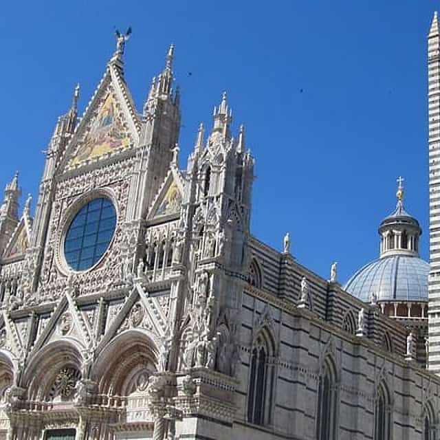 Siena Scavenger Hunt & Highlights Self-Guided Walking Tour