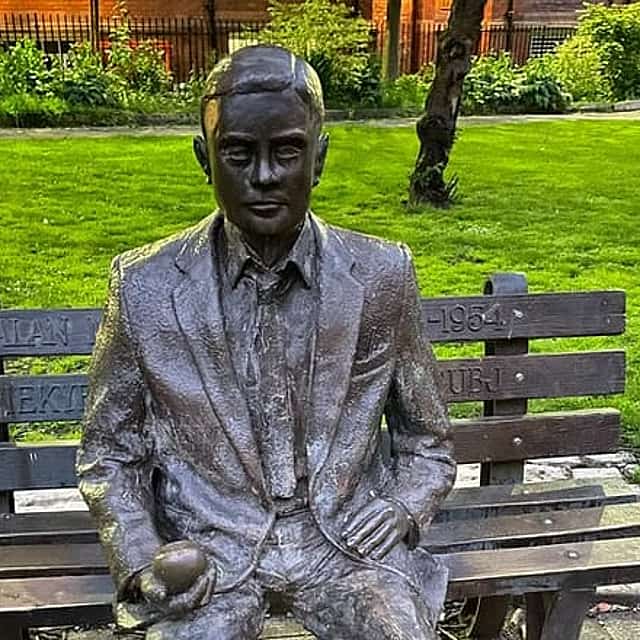 Alan Turing's Manchester: Παιχνίδι Εξερεύνησης Πόλης
