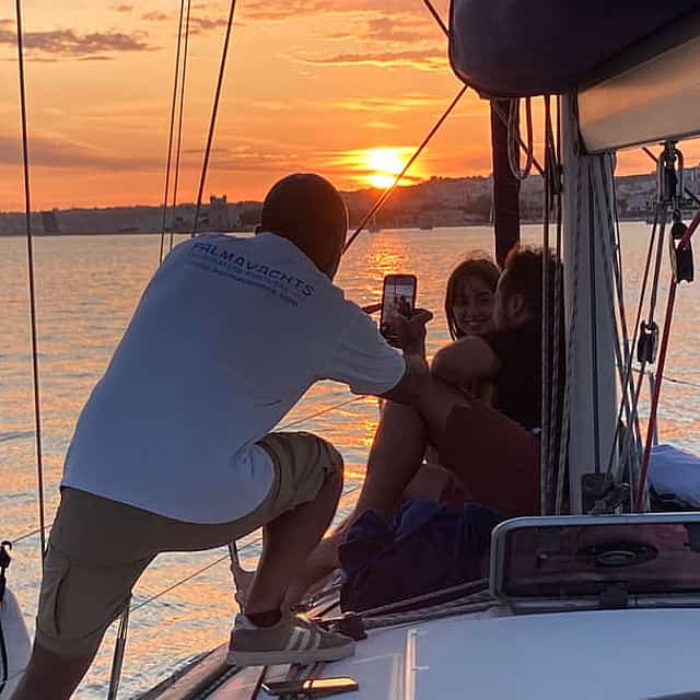 Lisbon Romantic Private 2h Sunset Cruise with sparkling wine