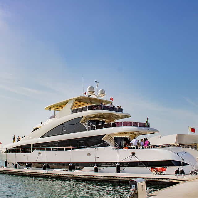 Dubai Harbour Superyacht Experience with Live Station