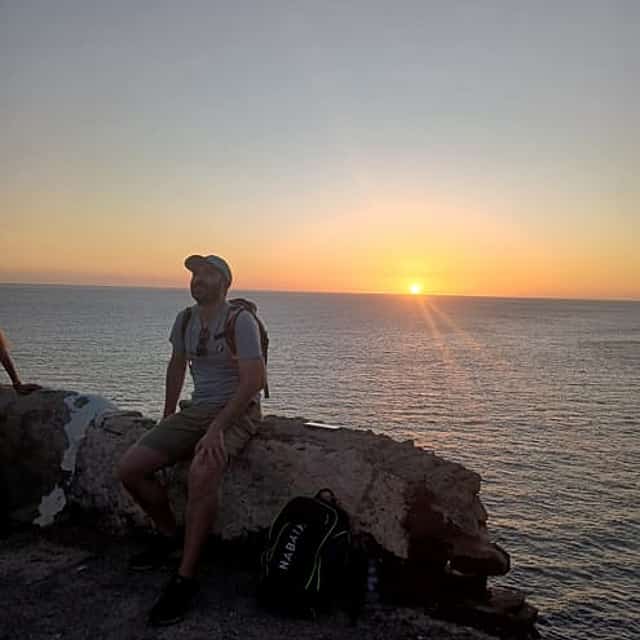 Caminata al atardecer al Faro Dona Amélia