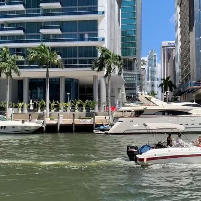 Miami-Wassertour mit privatem Speedboot