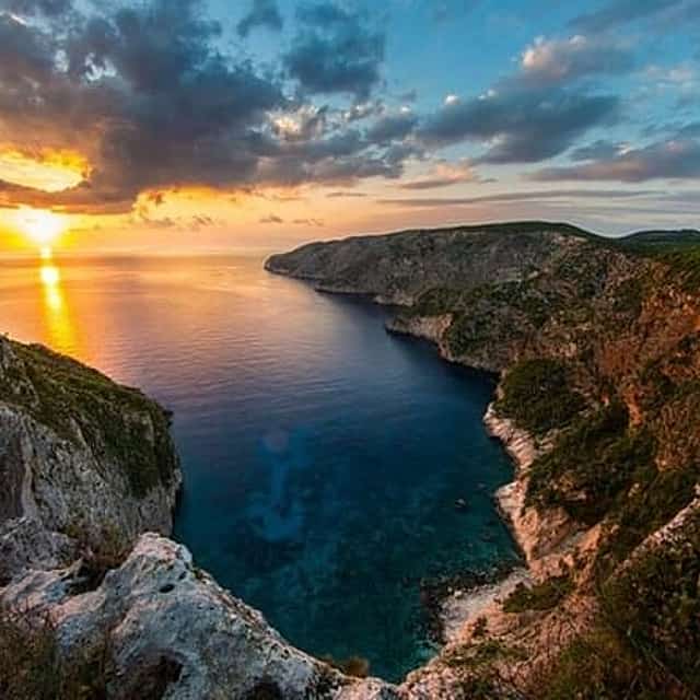 Zakynthos Sunset Tour z grecką nocą do Kampi